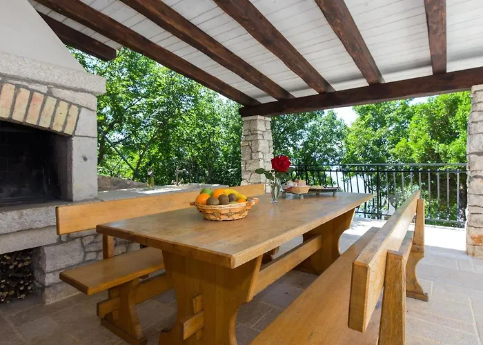 Starigrad-4 By Interhome *