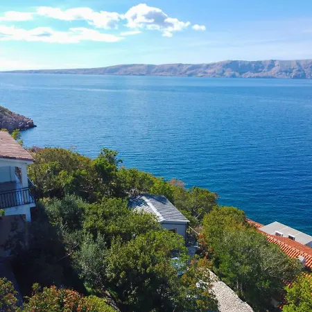 Daire Starigrad-4 By Interhome