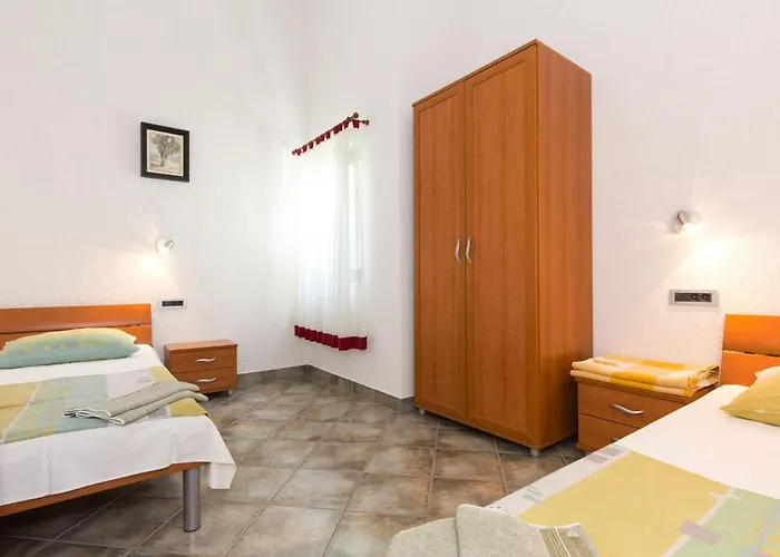 Starigrad-4 By Interhome