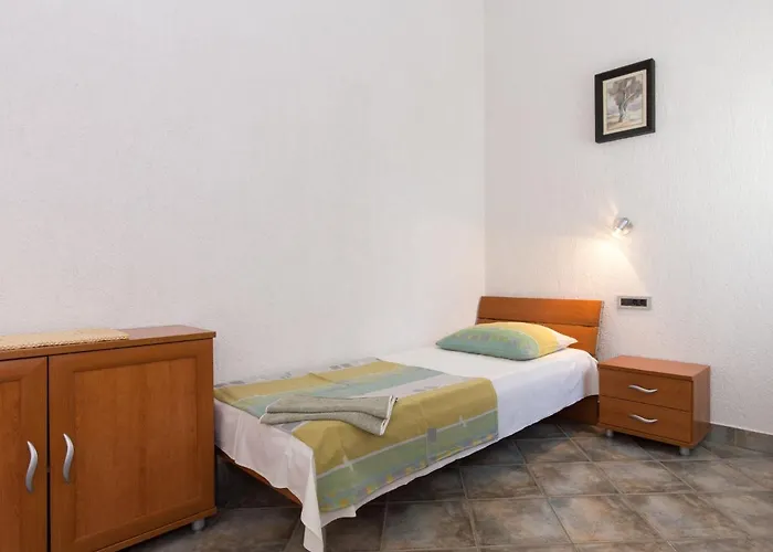 Апартаменты Starigrad-4 By Interhome *